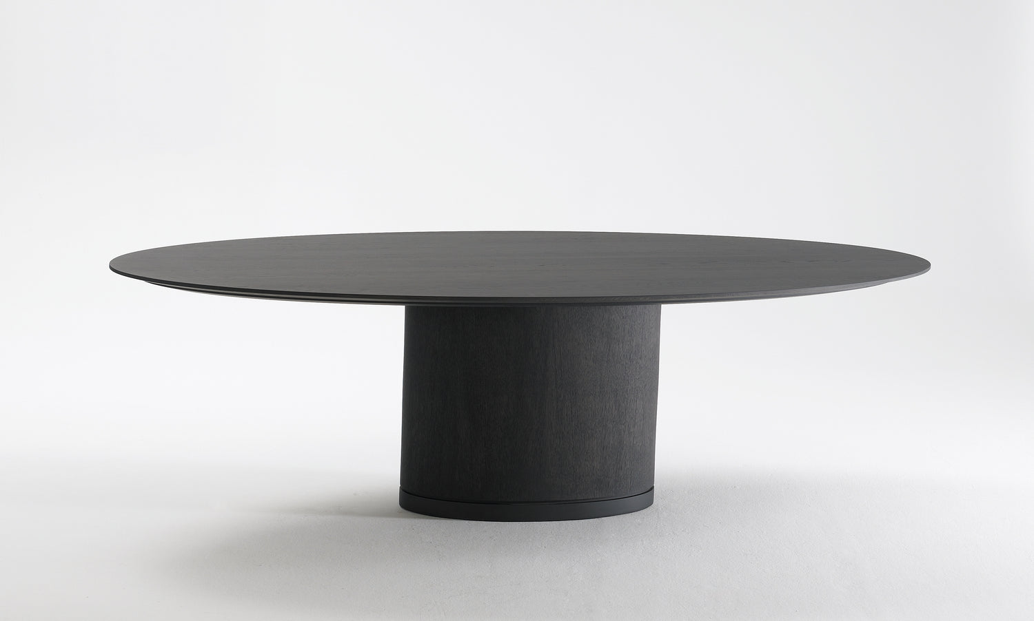 Spazio Ellipse Extendable Table